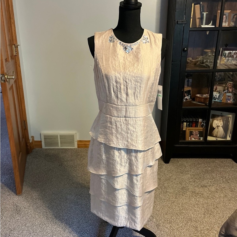 London Times size 8 dress